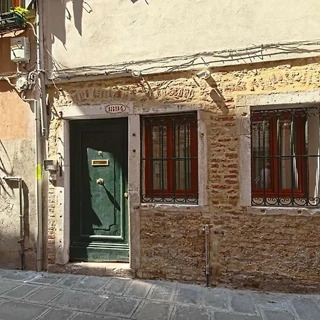 Palazzetto Canossa 3*