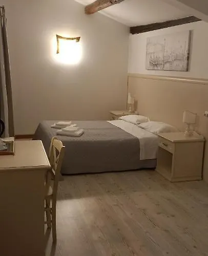 Palazzetto Canossa Pensionat