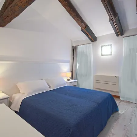 Gæstehus Palazzetto Canossa 3*
