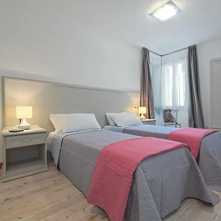 Palazzetto Canossa 3*