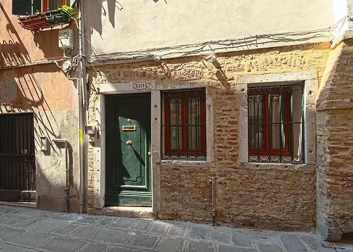 Palazzetto Canossa 3*