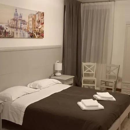Palazzetto Canossa بيت ضيافة البندقية